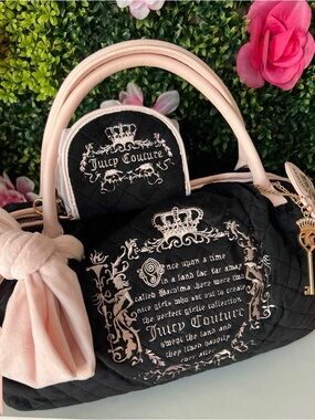 🩷🍒Juicy couture fairytale bowler bag